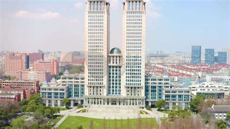 上海复旦大学官方网站