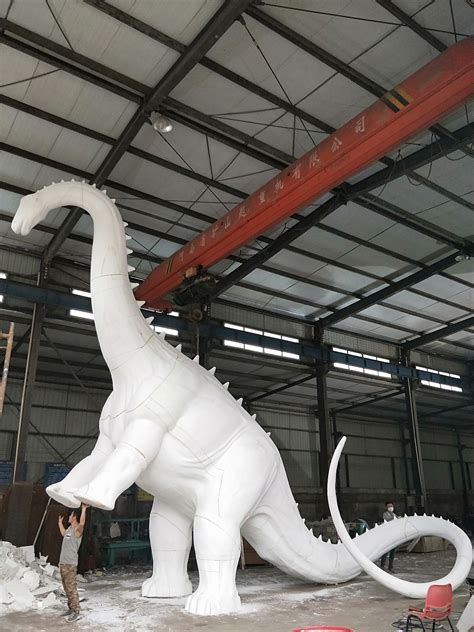 不锈钢恐龙雕塑生产厂家