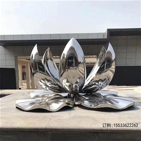 不锈钢抽象花朵雕塑