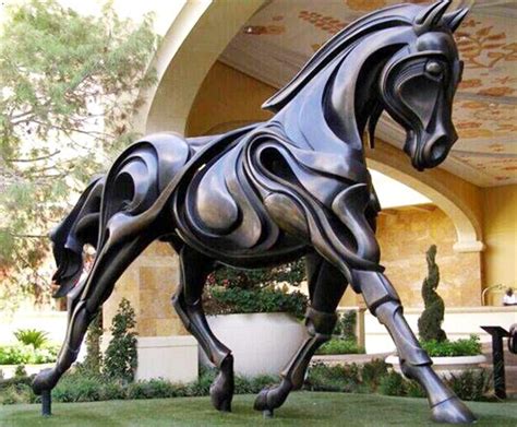 不锈钢马镂空不锈钢雕塑制作厂家
