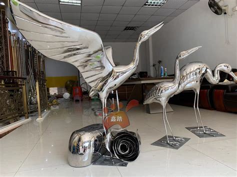 不锈钢鸟雕塑