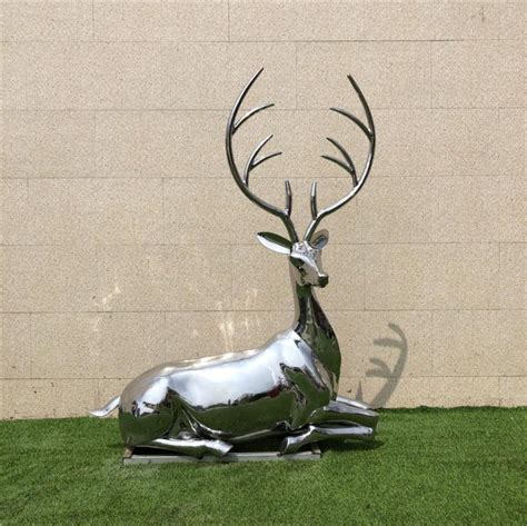 不锈钢鹿雕塑制作