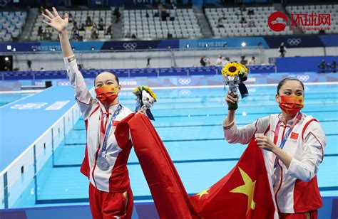 东京奥运会花样游泳颁奖仪式