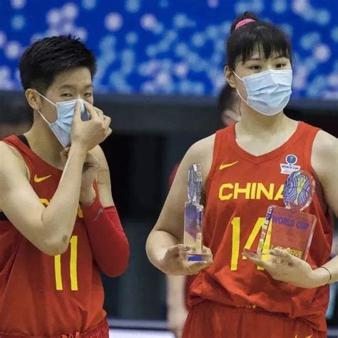 中国哪个篮球队员呈阳性