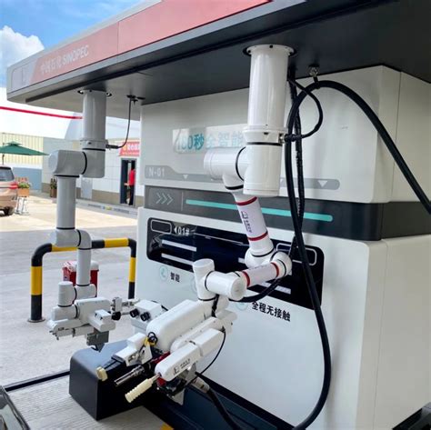 中国国内加油站机器人加油