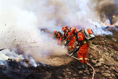 中国消防员救火视频