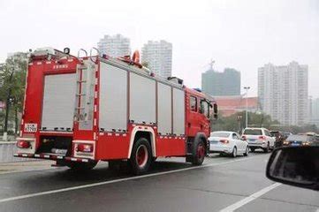 中国消防车鸣笛声音播放