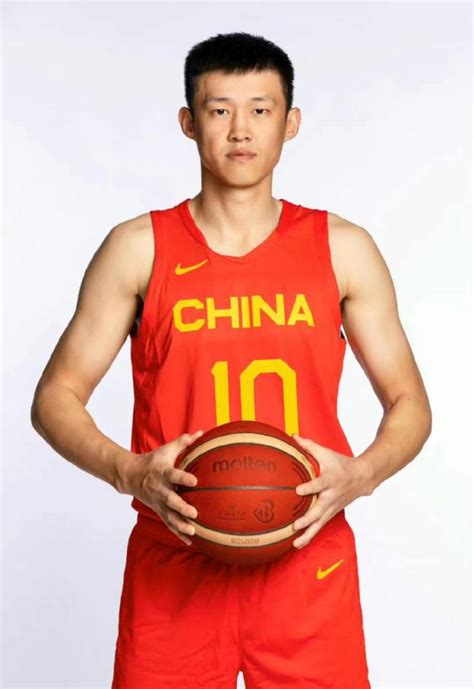 中国男篮现任队长