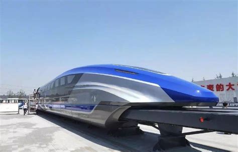 中国第一个磁悬浮列车在哪里