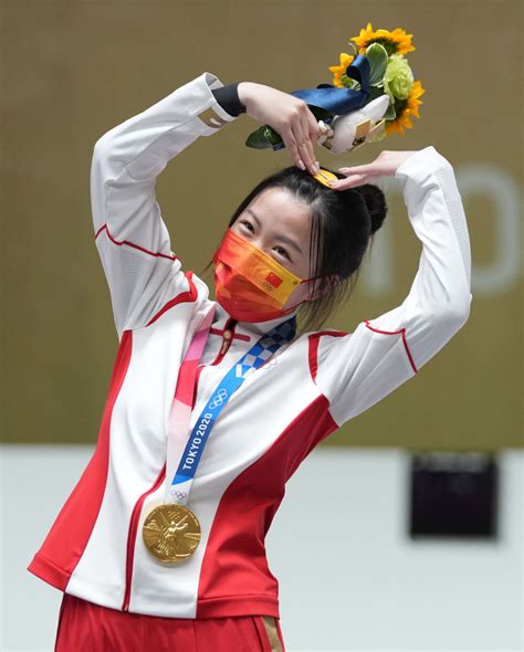 中国第一个获得奥运会金牌的女运动员是谁