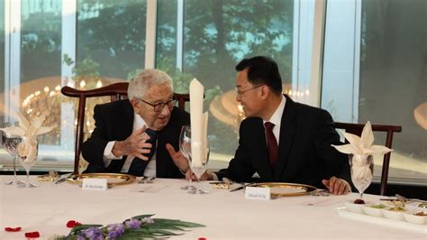 中国驻美大使为基辛格办寿宴