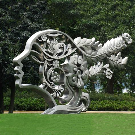 丹东不锈钢镂空雕塑艺术造型