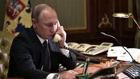乌克兰总统电话会谈