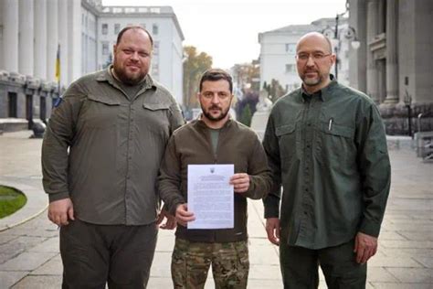 乌克兰签署加入北约的申请