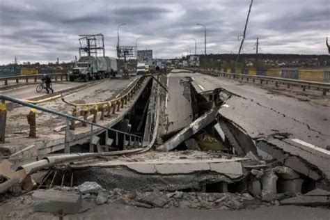 乌克兰轰炸赫尔松州桥