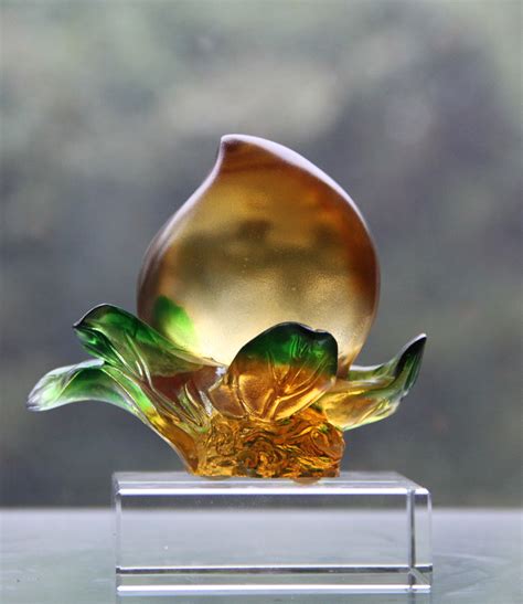 乌鲁玻璃艺术品摆件厂商