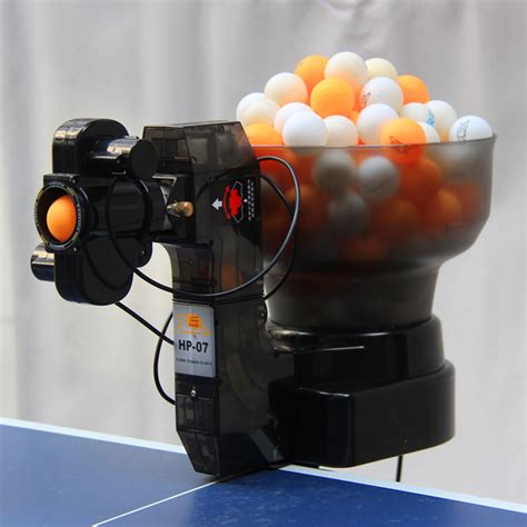 乒乓球训练自动发球机