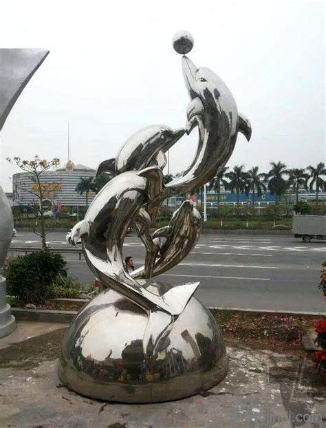 云南大型不锈钢雕塑加工多少钱