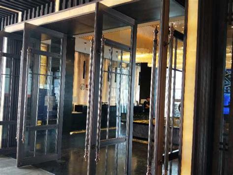 云南酒店玻璃钢造型艺术加工