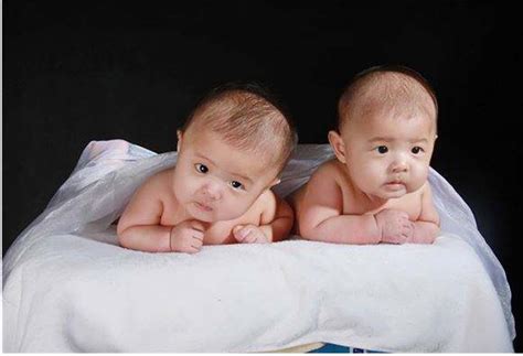 今天出生的双胞胎男宝宝起啥名字