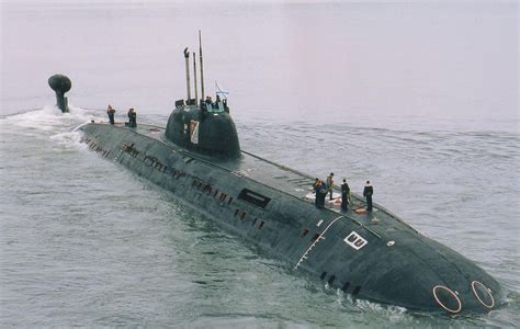 俄潜艇着火