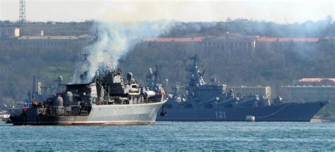 俄罗斯战舰起火视频
