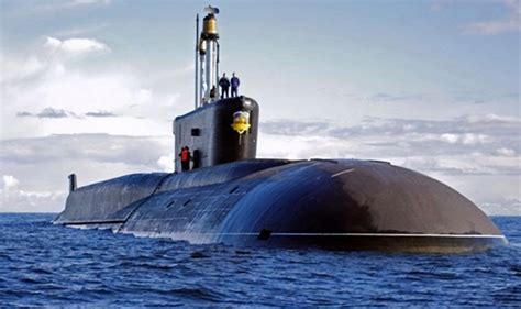 俄罗斯接收三艘潜艇