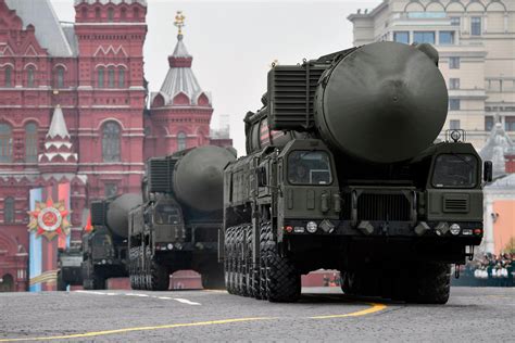 俄罗斯试射最新高超音速导弹
