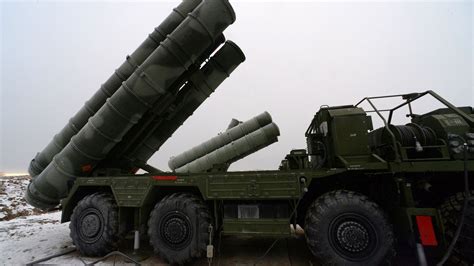 俄防空导弹系统拦截乌军无人机