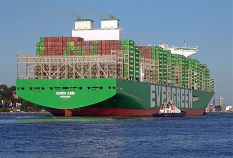 全球最大的集装箱货轮
