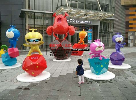 北京卡通玻璃钢雕塑订做