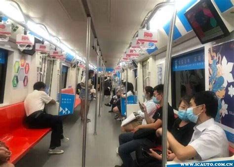 北京地铁能带鹦鹉吗