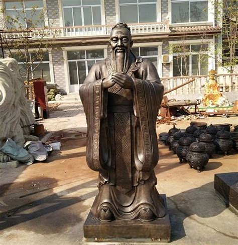 北京铸铜孔子人物雕塑定做