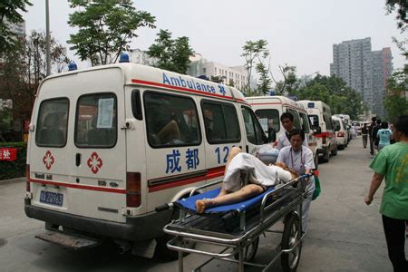 华西医院救护车配置