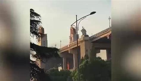 南京长江大桥桥墩失火原因
