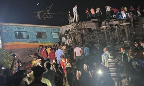 印列车事故幸存者谈灾难现场