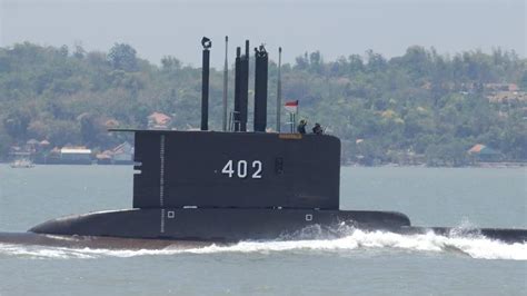 印尼潜艇失踪第二天发现关键痕迹