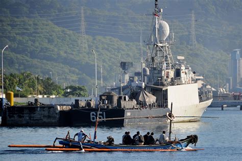 印尼潜艇沉没多国参与救援