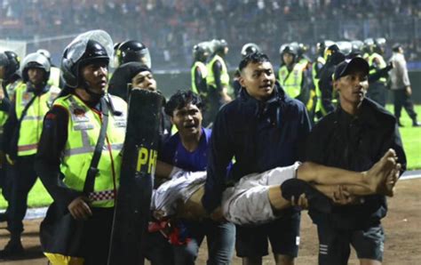 印尼球迷冲突死亡人上升至174人