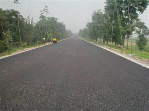印度公路只铺一层沥青