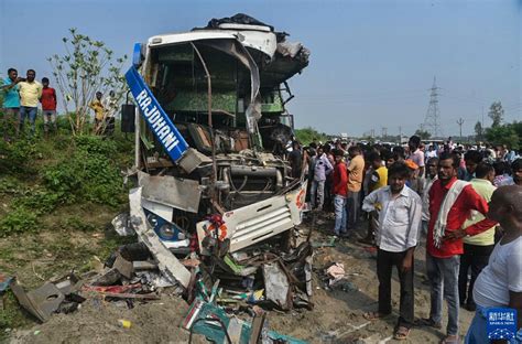印度南部交通事故