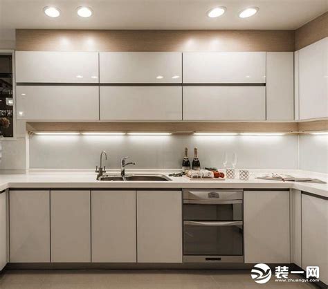 厨房橱柜灯带哪个质量好点呢