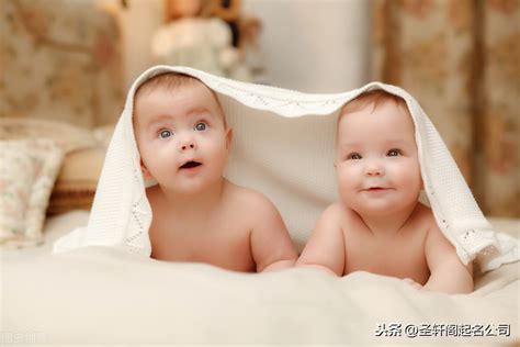 双胞胎宝宝名字一个字