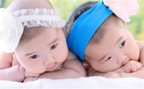 双胞胎起名字大全2021年女