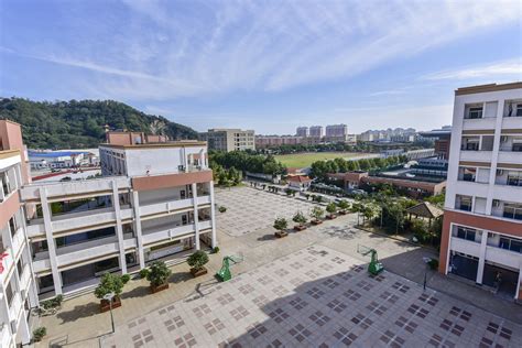 台州双语学校初中学费2023