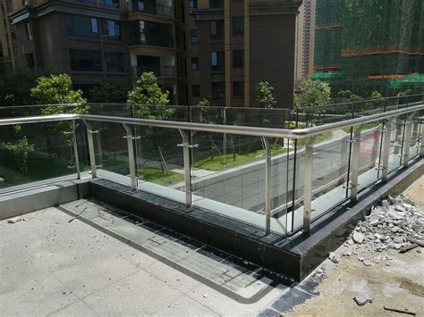 台州玻璃钢护栏多少钱一米
