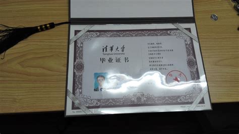 台湾的大学毕业了只发学位证