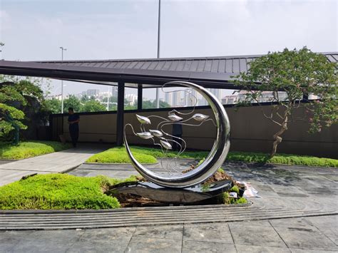 合肥玻璃钢景观雕塑厂家