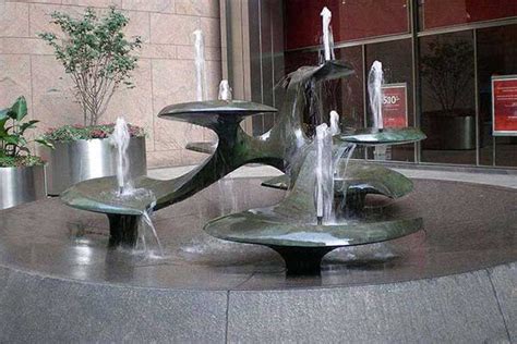喷泉铸铜雕塑