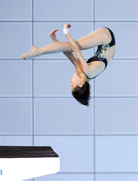 回放女子跳水10米台决赛
